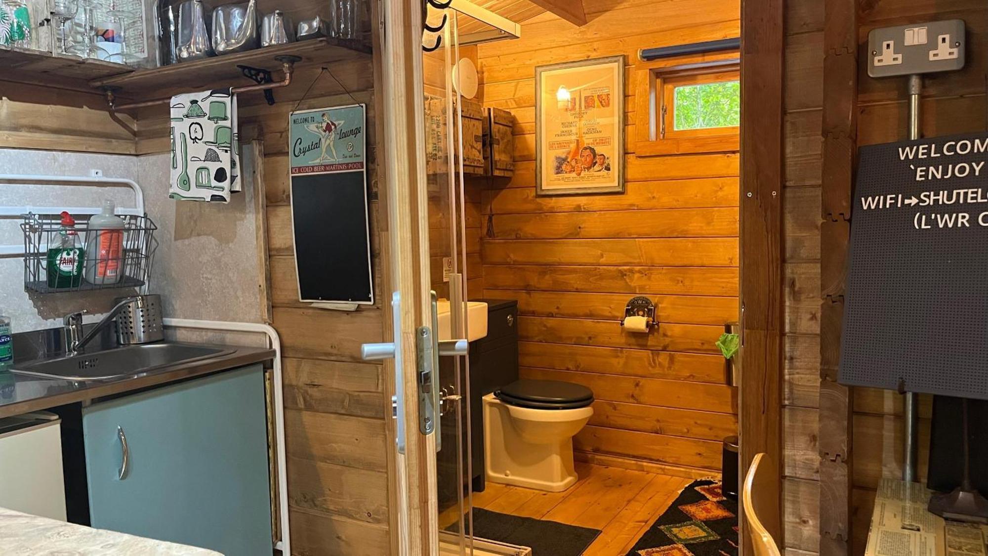 Retro Private Lodge With Hot Tub Nr Dartmoor Newton Abbot Eksteriør bilde