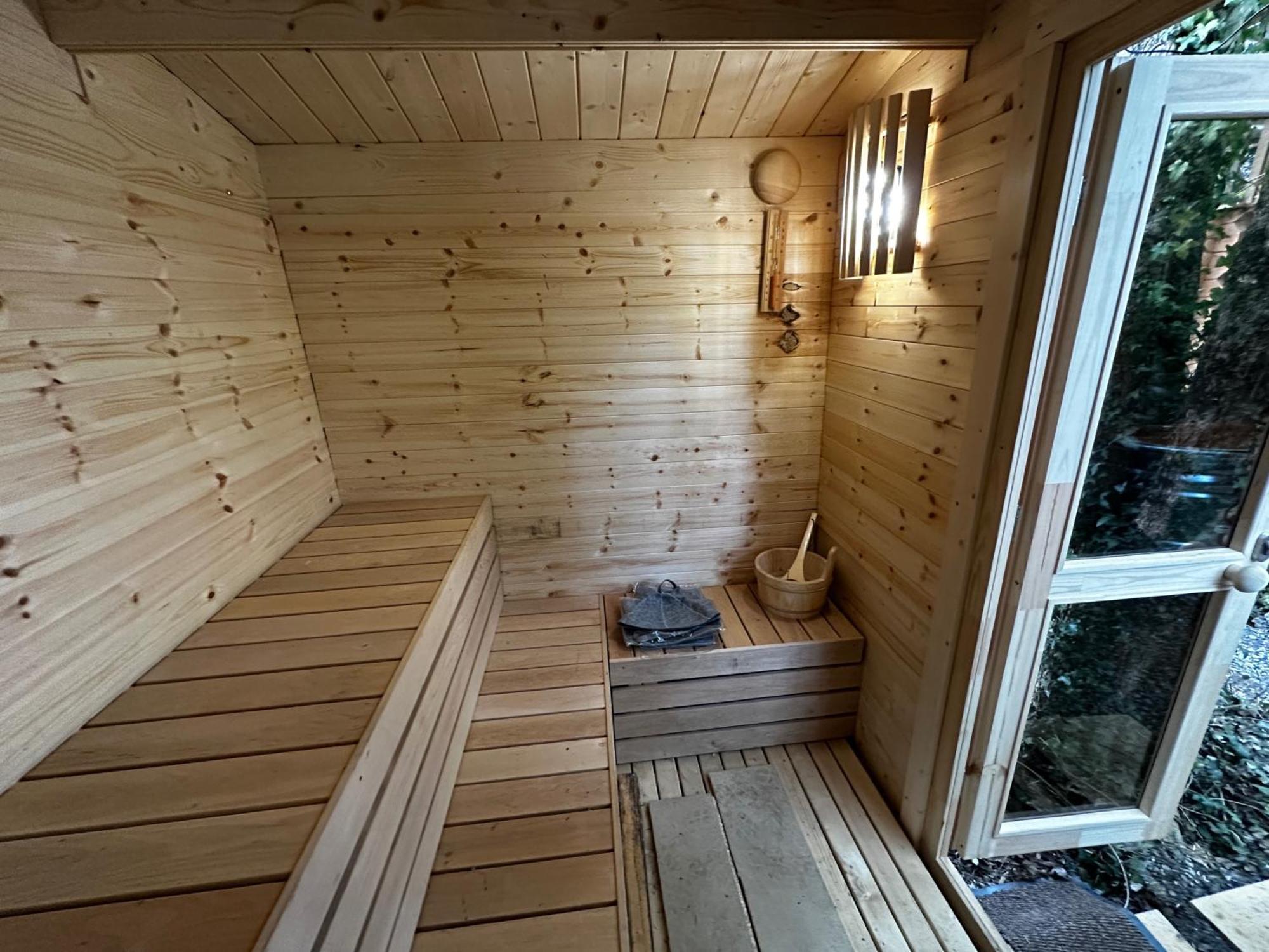 Retro Private Lodge With Hot Tub Nr Dartmoor Newton Abbot Eksteriør bilde